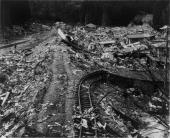 「North East Earthquake Disaster TSUNAMI 2011 ポートフォリオ」より 宮城県本吉郡南三陸町志津川新井田